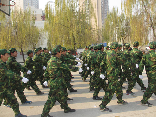員工軍訓(圖1)