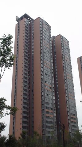 中鐵鉑豐13#、14#樓及地(dì / de)下車庫(圖1)