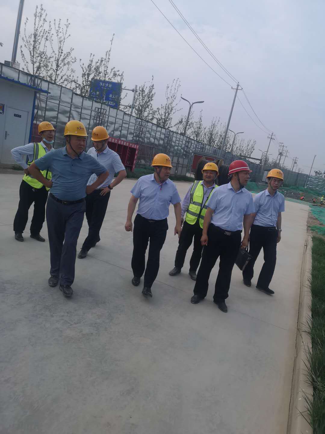公司高層對星皓項目進行檢查指導(圖1)