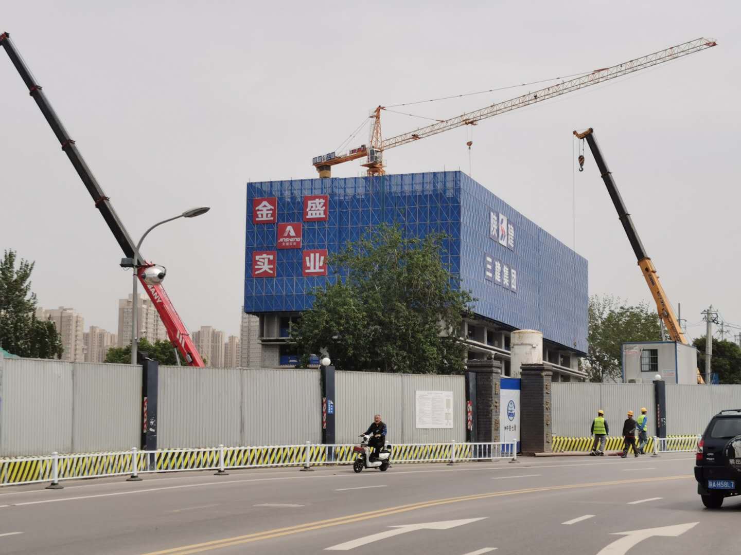 國(guó)家印發《關于(yú)加快培育新時(shí)代建築産業工人(rén)隊(圖1)